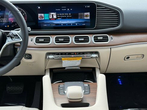 Used 2026 Mercedes-Benz GLE 350 4MATIC image 13