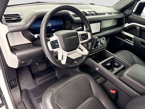 Used 2024 Land Rover Defender 110 S AWD/4WD image 9