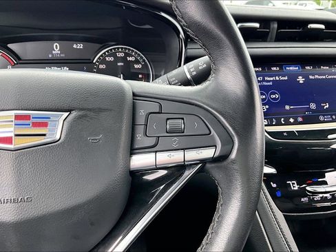 Used 2022 Cadillac XT6 Premium Luxury FWD image 21