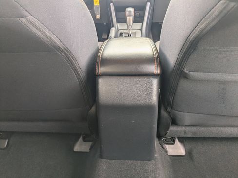 Used 2017 Subaru Crosstrek 2.0i Premium image 12