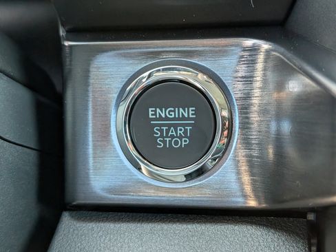 New 2026 Ford F250 Lariat w/ Chrome Package image 28