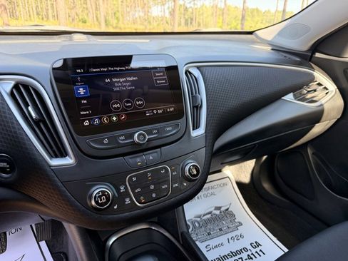 Used 2024 Chevrolet Malibu LT w/ Sport Edition image 16