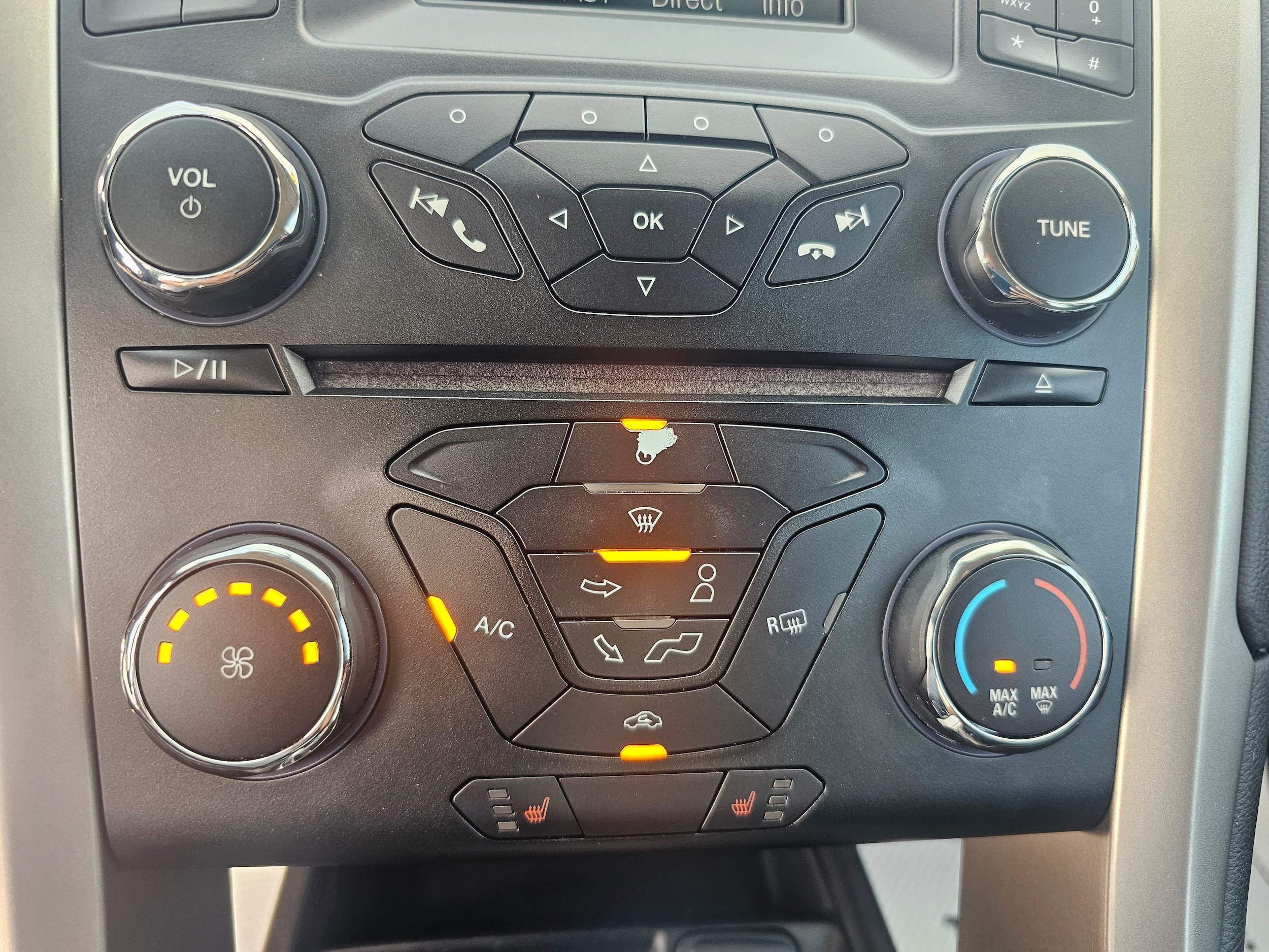 Used 2013 Ford Fusion SE FWD image 17