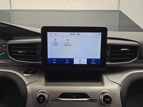 Used 2022 Ford Explorer XLT w/ Equipment Group 202A image 34