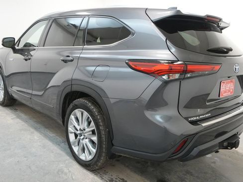 Used 2021 Toyota Highlander Limited image 5