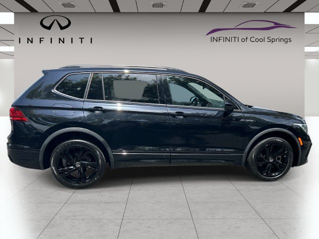 Used 2024 Volkswagen Tiguan SE R-Line FWD image 8