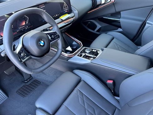 Used 2026 BMW X3 xDrive30i w/ Premium Package AWD/4WD image 4
