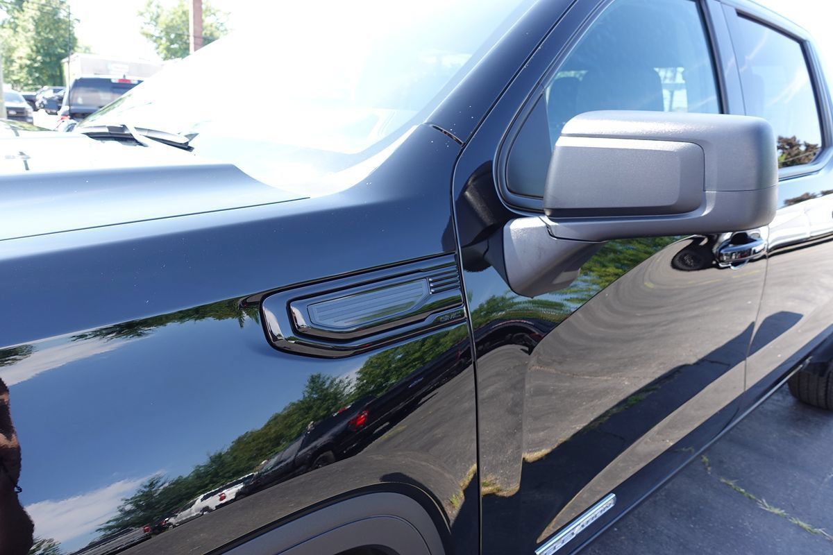 Used 2024 GMC Sierra 1500 Elevation AWD/4WD image 7