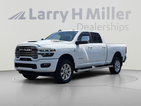 Used 2026 RAM 2500 Laramie w/ Sport Appearance Package AWD/4WD image 2