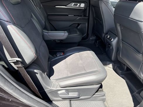 Used 2025 Ford Explorer ST AWD/4WD image 15