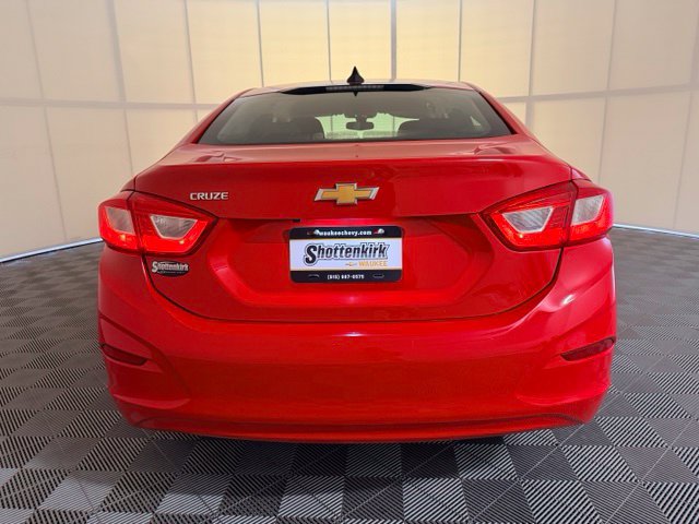 Used 2017 Chevrolet Cruze LS FWD image 7