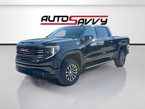 Used 2022 GMC Sierra 1500 AT4 w/ AT4 Premium Package image 3
