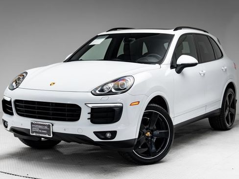 Certified 2018 Porsche Cayenne Platinum Edition AWD/4WD image 1