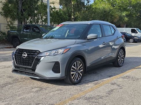 Certified 2023 Nissan Kicks SV FWD image 4