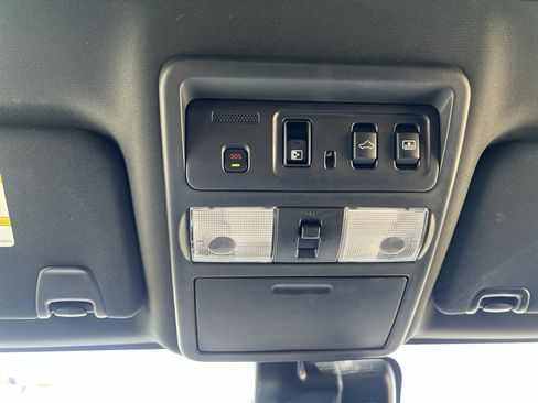 Used 2024 Nissan Titan Platinum Reserve w/ Moonroof Package AWD/4WD image 29