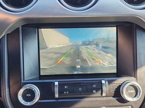 Used 2019 Ford Mustang Premium image 21