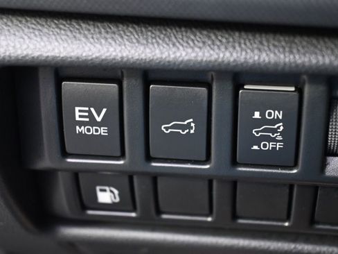Certified 2025 Subaru Forester Touring w/ Protection Package (1PH) AWD/4WD image 25