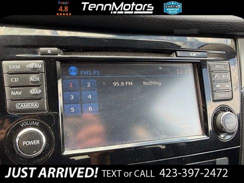 Used 2016 Nissan Rogue SV w/ SV Premium Package AWD/4WD image 18