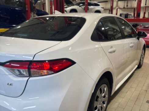 Certified 2024 Toyota Corolla LE image 39