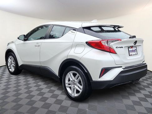 Used 2021 Toyota C-HR LE image 4