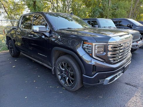 Used 2023 GMC Sierra 1500 Denali w/ Denali Reserve Package AWD/4WD image 1