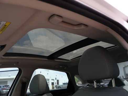 Used 2023 Kia K5 EX image 37