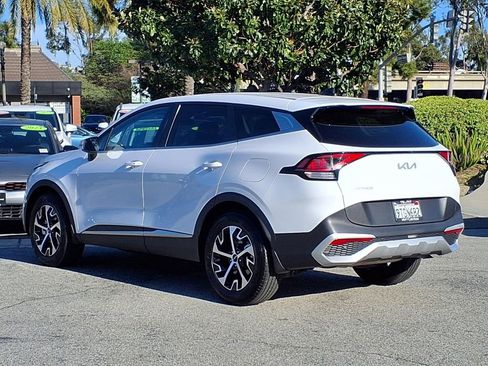 Certified 2025 Kia Sportage EX image 3