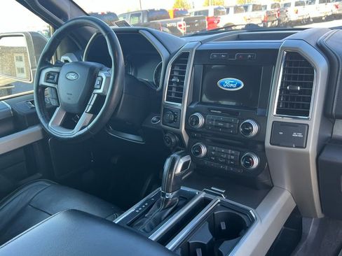 Used 2017 Ford F150 Lariat w/ Equipment Group 502A Luxury AWD/4WD image 20