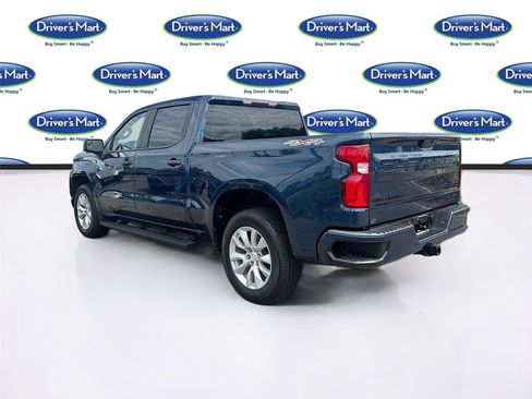 Used 2021 Chevrolet Silverado 1500 Custom w/ LPO, Dark Essentials Package AWD/4WD image 5