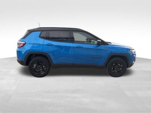 Used 2024 Jeep Compass Trailhawk w/ Sun and Sound Group image 9