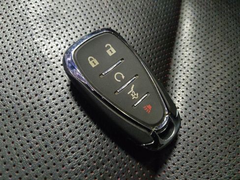 Used 2022 Chevrolet Blazer RS w/ Enhanced Convenience Package image 32