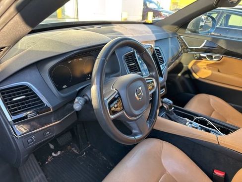 Used 2018 Volvo XC90 T6 Momentum w/ Momentum Plus Package image 8