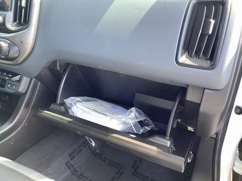 Used 2019 Chevrolet Colorado Z71 image 37