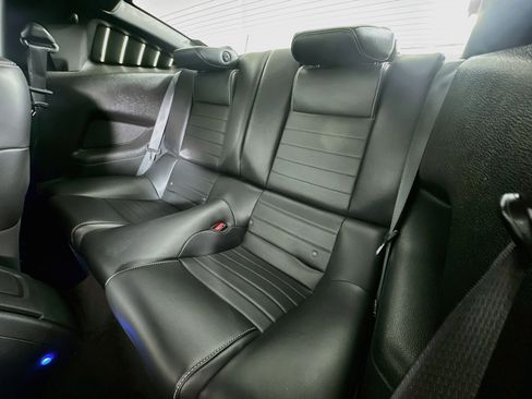 Used 2013 Ford Mustang Premium RWD image 24