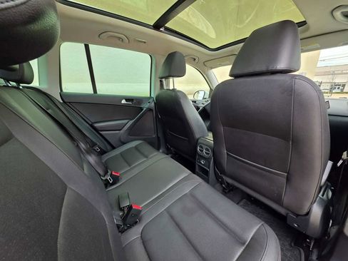 Used 2016 Volkswagen Tiguan SE image 15