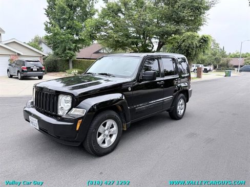 Used 2011 Jeep Liberty Sport AWD/4WD image 1