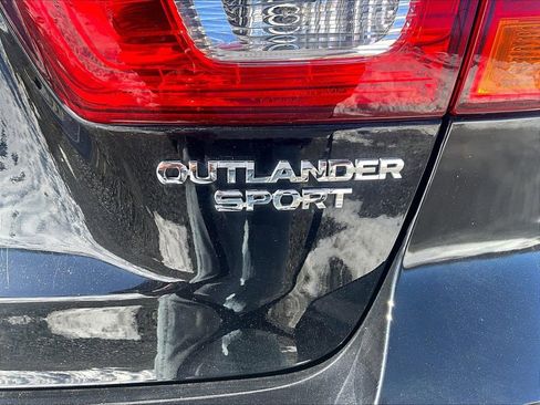 Used 2019 Mitsubishi Outlander Sport LE image 8