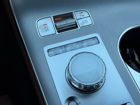 New 2026 Genesis GV70 2.5T Advanced AWD/4WD image 37