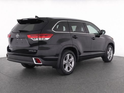Used 2019 Toyota Highlander Limited AWD/4WD image 9