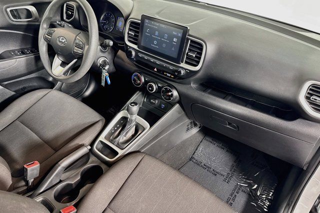 Used 2020 Hyundai Venue SE FWD image 26