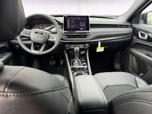 New 2026 Jeep Compass Latitude AWD/4WD image 10