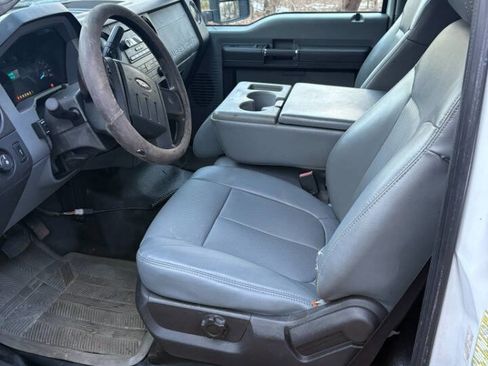 Used 2011 Ford F250 XL w/ PWR Equipment Group AWD/4WD image 9