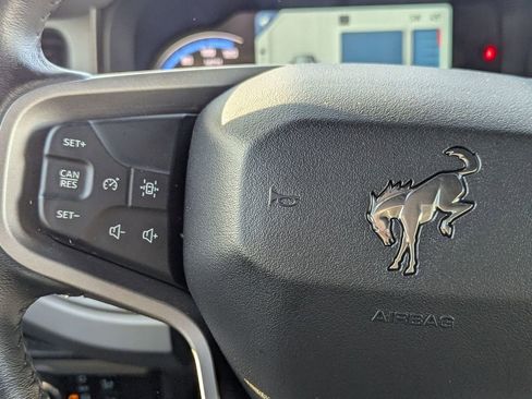 Used 2024 Ford Bronco Everglades image 14