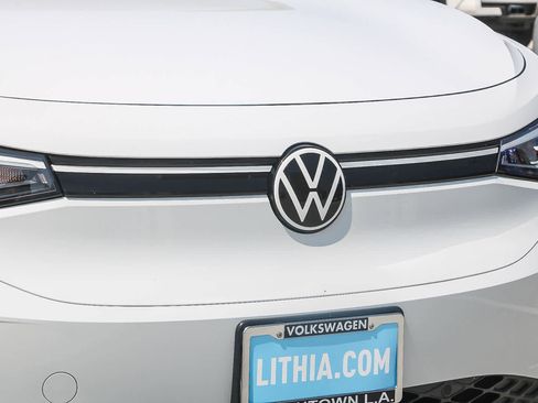 Used 2022 Volkswagen ID.4 Pro image 5