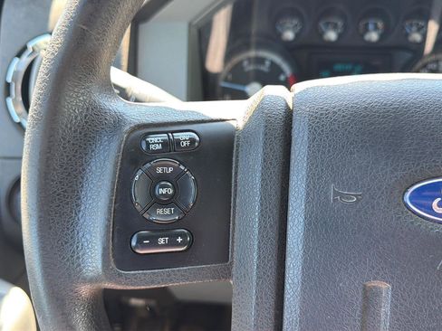 Used 2013 Ford F250 XLT w/ XLT Interior Pkg AWD/4WD image 12