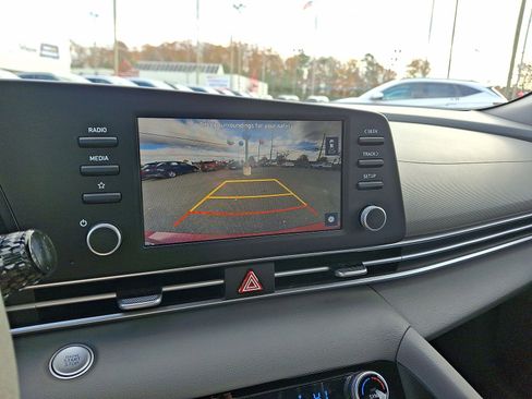 Certified 2023 Hyundai Elantra SEL w/ Cargo Package image 21