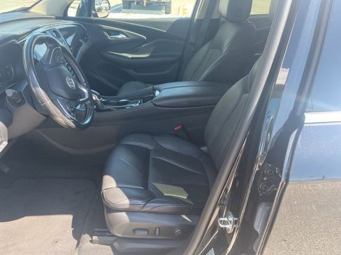 Used 2018 Buick Envision Premium w/ Driver Confidence Package image 12
