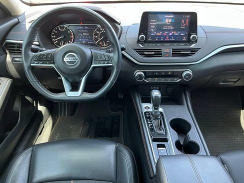 Used 2022 Nissan Altima 2.5 SR AWD/4WD image 7