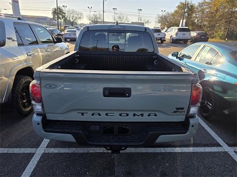 Used 2023 Toyota Tacoma TRD Sport image 3