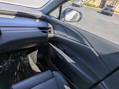 Used 2023 Lexus RX 350 w/ Accessory Package (Z1) image 16